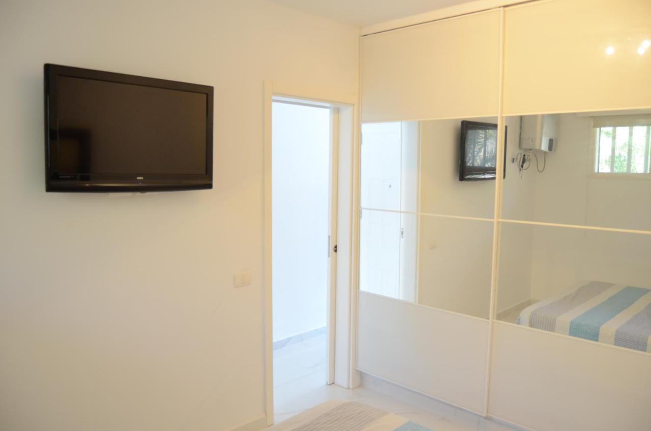 Modern Quiet Apartament Beach Front San Bartolomé エクステリア 写真